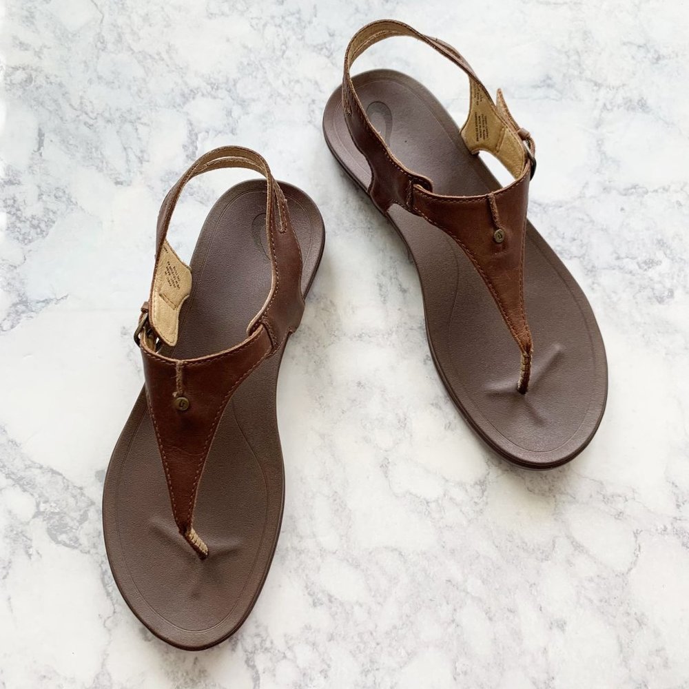 OluKai Eheu Leather Sandals in Kona Coffee
